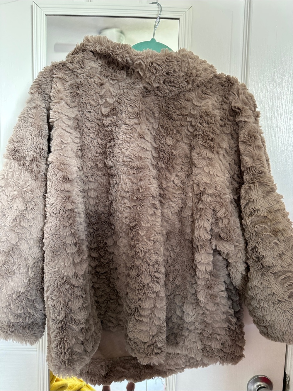 vu Plush Teddy Coat in Taupe
